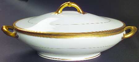 Marquis  Oval Covered Vegetable