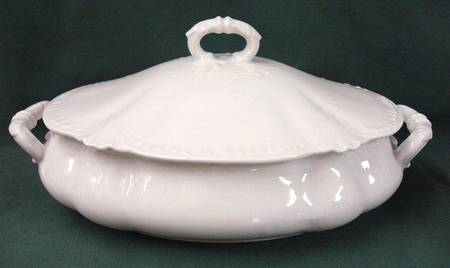 Marseille (All White) Oval Covered Vegetable