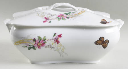 Meadow Visitors (Smooth, No Trim) Rectangular Tureen & Lid