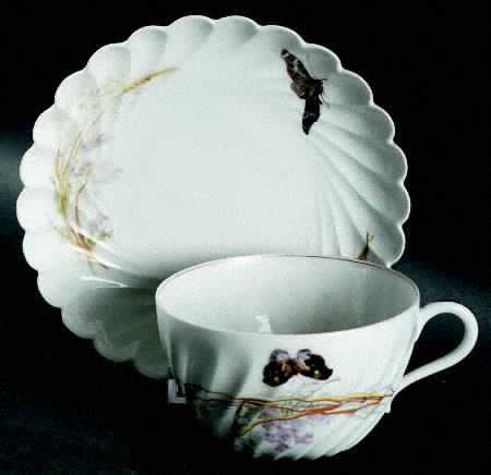 Meadow Visitors (Blank 413) Flat Cup & Saucer Set