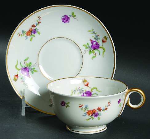 Mignonette Footed Cup & Saucer Set