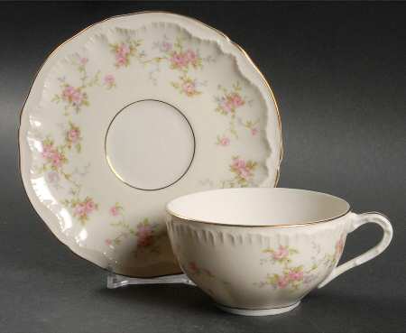 Millbury Flat Cup & Saucer Set