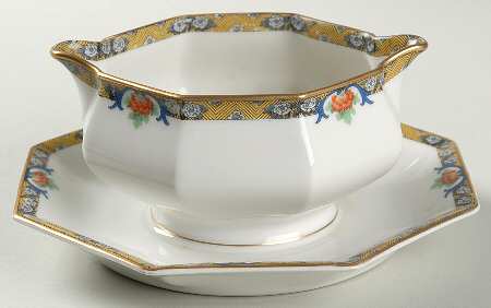 Mogul Gravy Boat with Attached Underplate