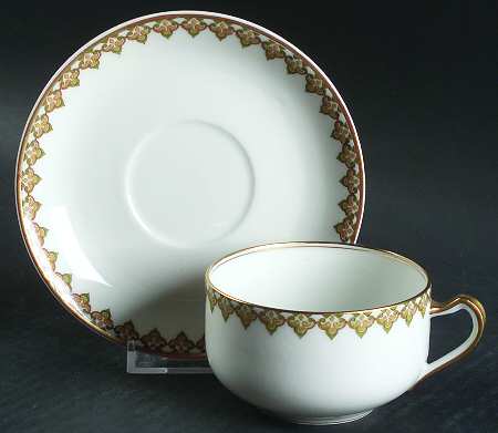 The Monaco Flat Cup & Saucer Set