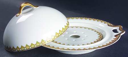 The Monaco Round Covered Butter with Strainer