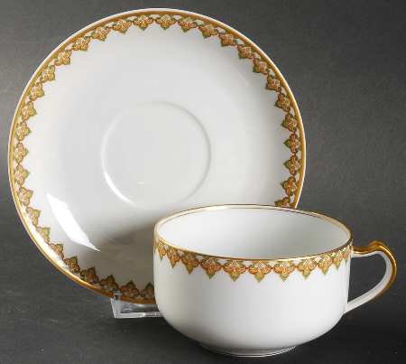 The Monaco Flat Cup & Saucer Set