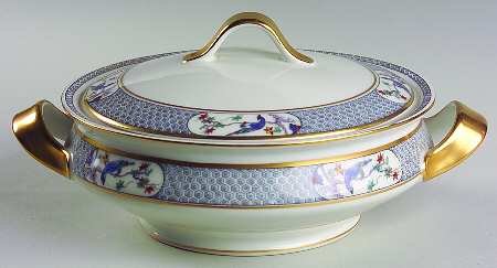Montmery (Birds) Round Covered Vegetable