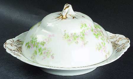 Montebello Round Covered Butter