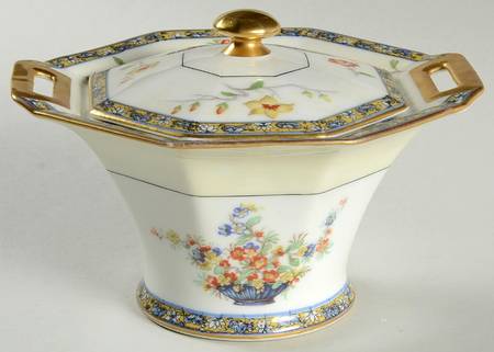 Montreux Sugar Bowl & Lid