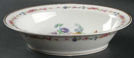 Montrose (White Background) 9" Oval Vegetable Bowl