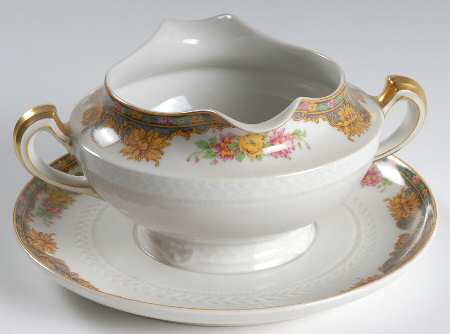Mount Vernon Gravy Boat with Attached Underplate