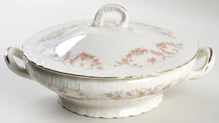 Naomi Round Covered Vegetable