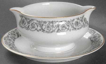 Navarre Gravy Boat with Attached Underplate