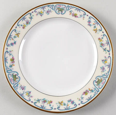 Noinville Luncheon Plate