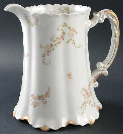 Norma 64 Oz Pitcher