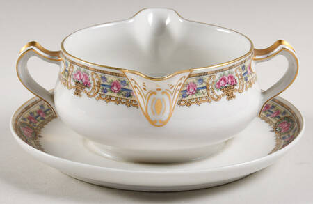 Ontario Gravy Boat with Attached Underplate