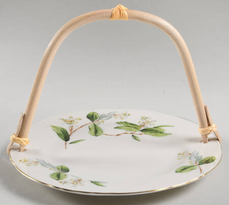 Orange Blossom 5 3/8"-5 5/8" Bamboo Handled Serving Plate  HC