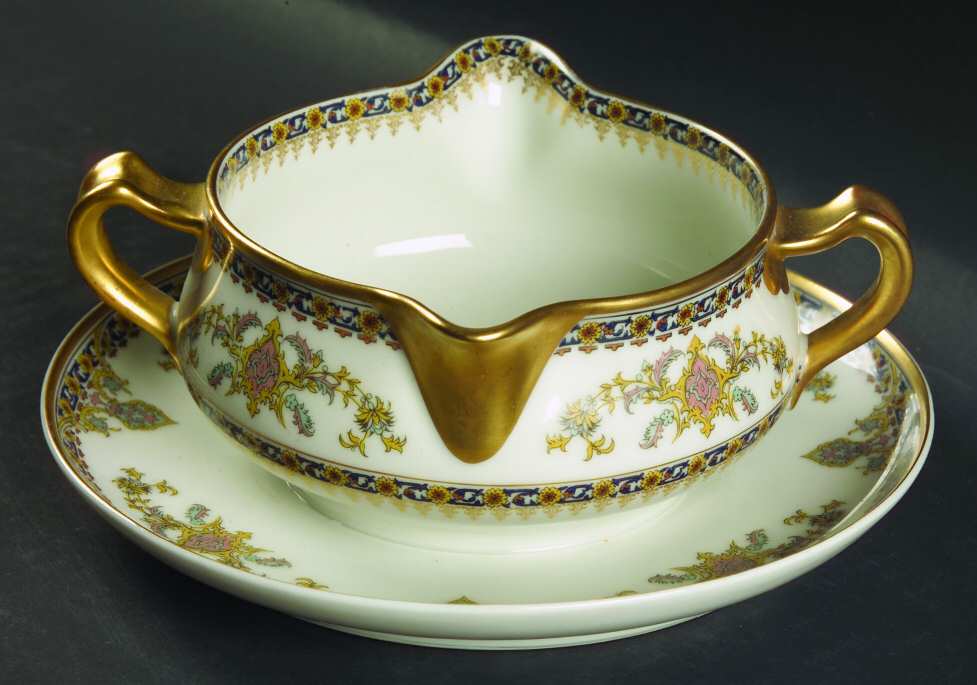 Oriental Gravy Boat with Attached Underplate