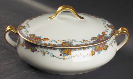 Paisley  Round Covered Vegetable