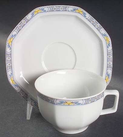 Pamplemousse Flat Cup & Saucer Set