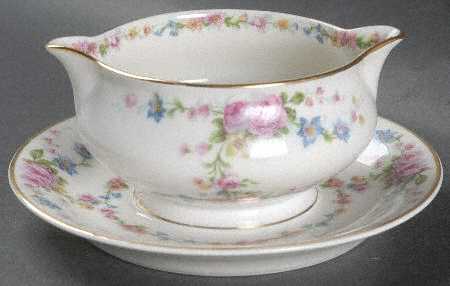 Parisiana Gravy Boat with Attached Underplate
