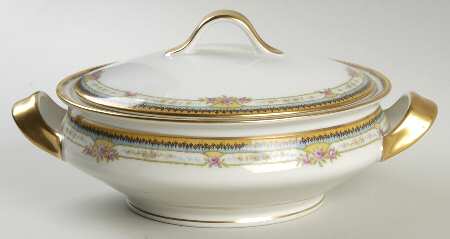 Paris Gold Round Covered Vegetable