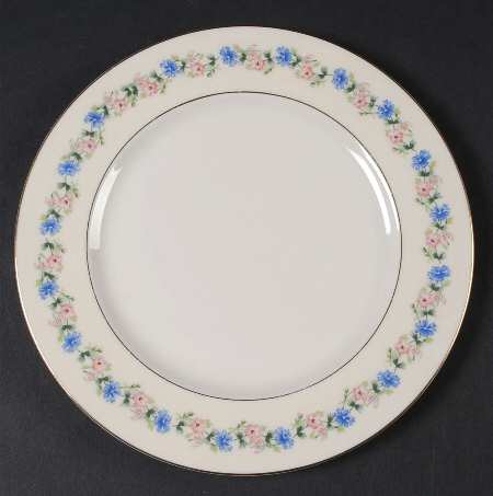 Pemberton Luncheon Plate