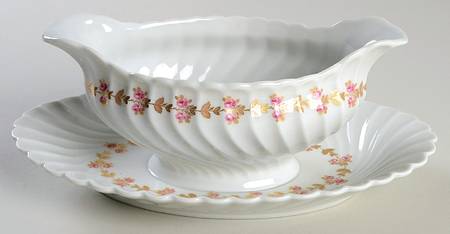 Plaisance Gravy Boat with Attached Underplate