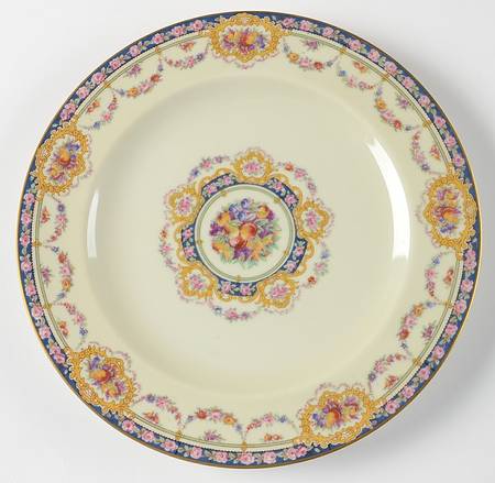 Pompadour (Yellow Scrolls) Dinner Plate