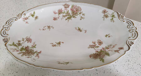 Poppy 11" Oval Serving Platter