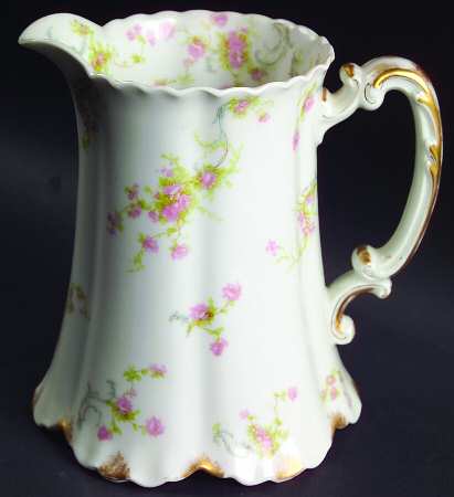 The Princess 32 Oz Pitcher
