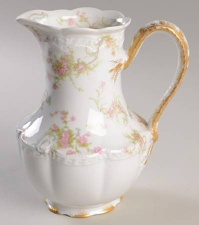 The Princess 32 Oz Pitcher