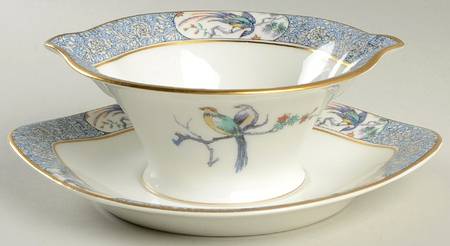 Rajah Gravy Boat with Attached Underplate