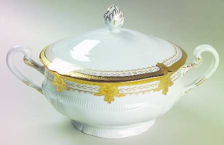 Regis Gold Round Covered Vegetable