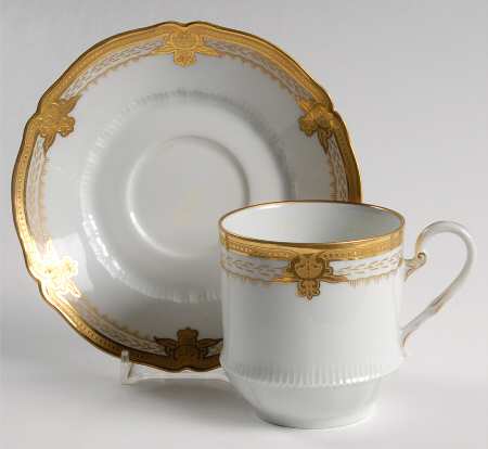 Regis Gold Flat Cup & Saucer Set