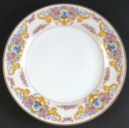 Renaissance (Urns of Flowers) Luncheon Plate