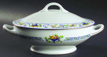 Renaissance (Urns of Fruit) Tureen &  Lid