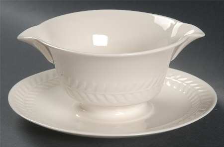 Regents Park Camellia Gravy Boat with Attached Underplate