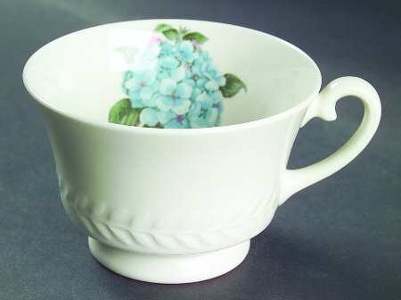 Regents Park Hydrangea Footed Cup