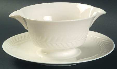 Regents Park Lilac Gravy Boat with Attached Underplate