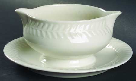 Regents Park Rose Gravy Boat with Attached Underplate