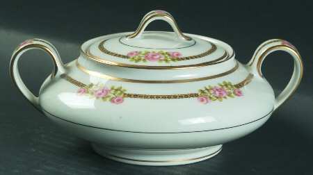 Richmond Sugar Bowl & Lid