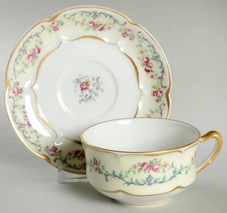 Riviera Flat Cup & Saucer Set