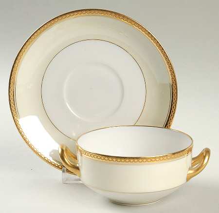 Rochambeau Flat Bouillon Cup & Saucer