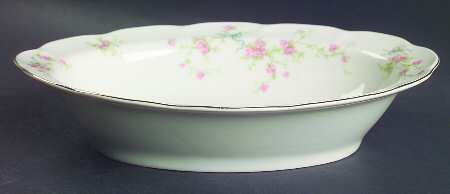 Rosanne 9" Oval Vegetable Bowl