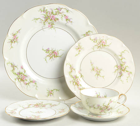 Rosalinde (France, Gold Trim) 5 Piece Place Setting
