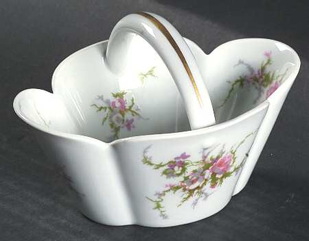 Rosalinde (France, Gold Trim) Small Basket