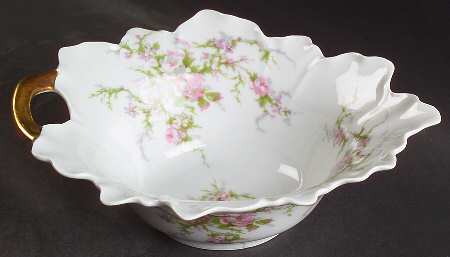 Rosalinde (France, Gold Trim) 8" Leaf Bowl