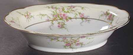 Rosalinde (France, Gold Trim) 9" Oval Vegetable Bowl