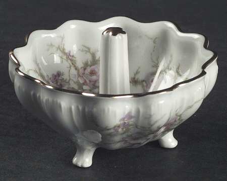 Rosalinde (France, Gold Trim) Ring Holder